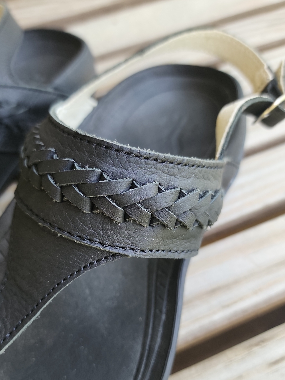 Kuru Womens NIb Thong Sandals - Picture 2 of 6